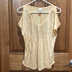 Short sleeve tee with open shoulders